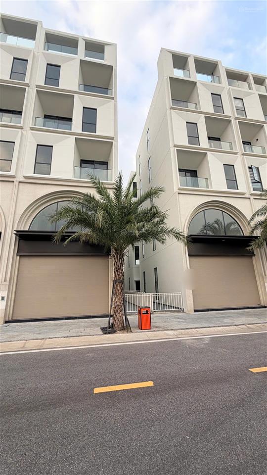 Chính chủ bán cắt lỗ sâu shophouse 120m2 the centric thuỷ nguyên,sát trung tâm hành chính giá 18 tỷ