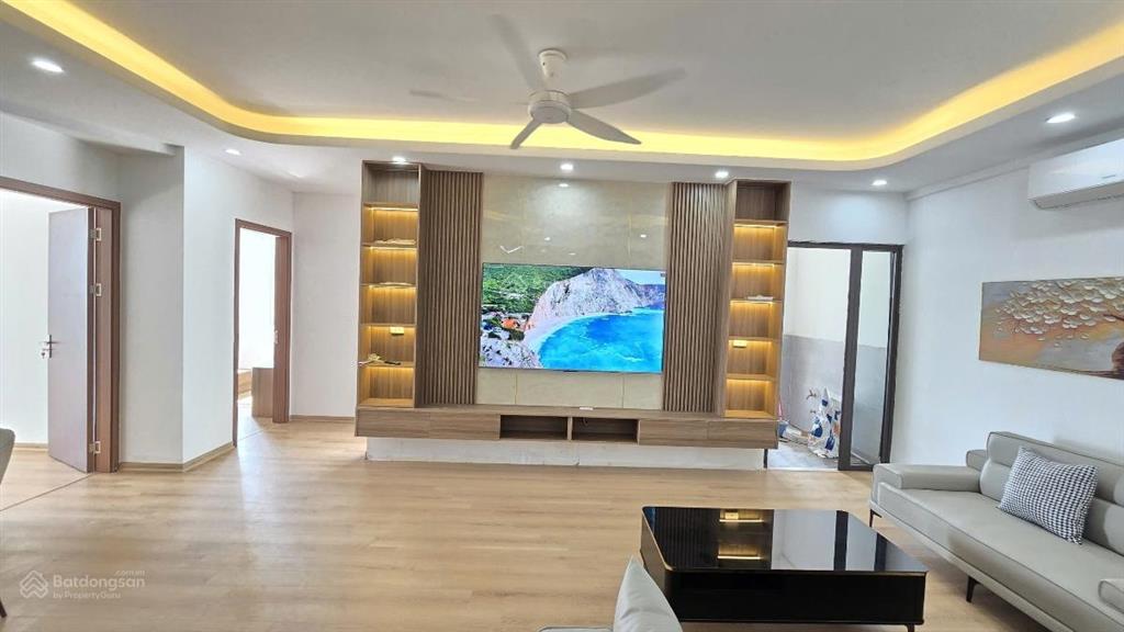 Giá quá tốt cho chcc 111m² kđt mễ trì thượng lô góc tầng 19 3pn siêu rộng
