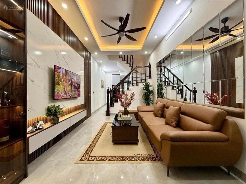 Trường chinh 34m, 4 tầng, 4 ngủ, full nội thất, ngõ thông