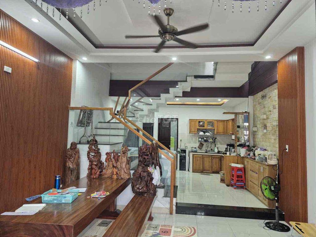 Bán Nhà 2 Tầng Kiệt Ô Tô 5 Mét Đầu Đường Hoàng Văn Thái