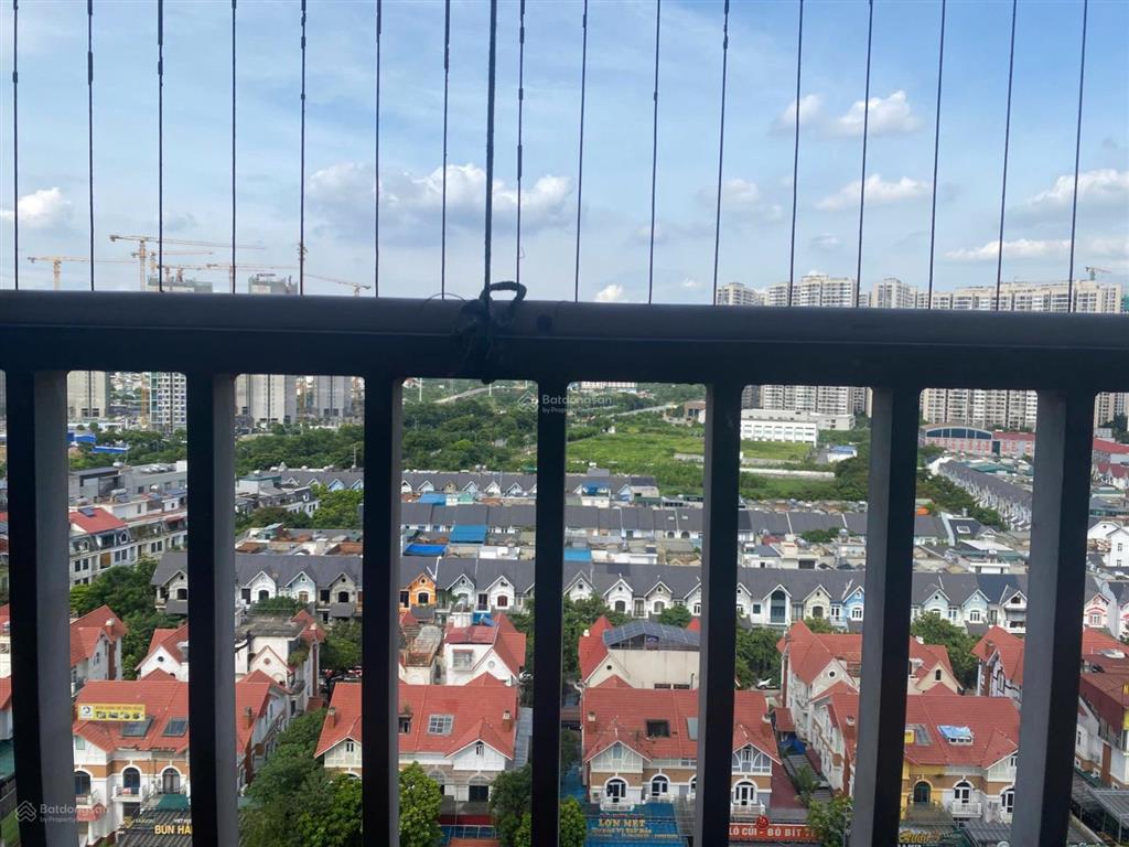 40,5 triệu/m² 74m², 2pn gemek 1 tầng trung. tổng tiền 3 tỷ. 0985 691 ***