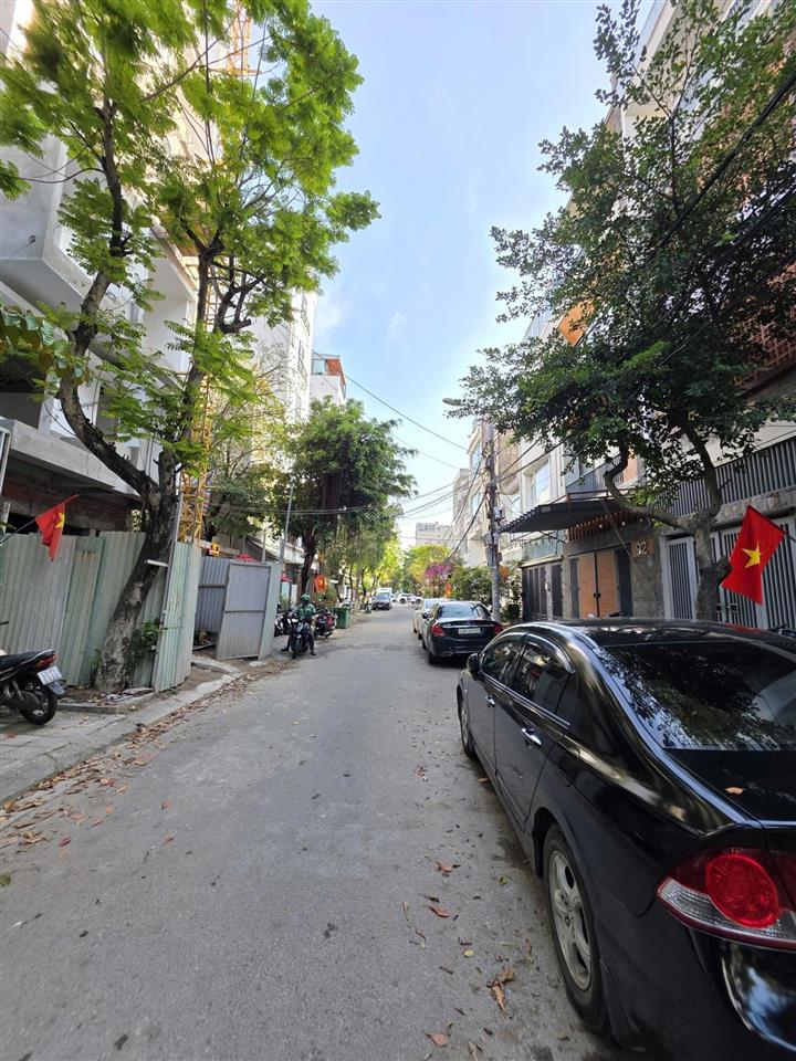 Bán đất mt suối đá 3, dt 90m2 ngang 5m sát biển