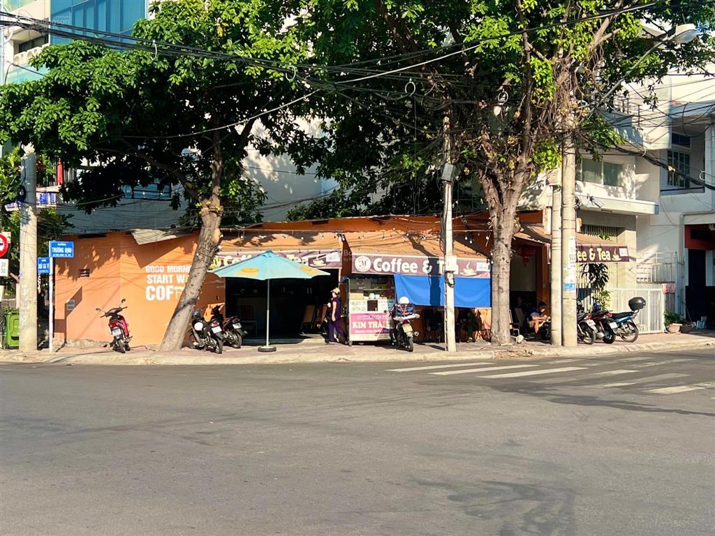 Chủ hạ 2 tỷ bán nhanh góc 2 mặt tiền kinh doanh ngô gia tự và trương định ngang 15.6m phường nha