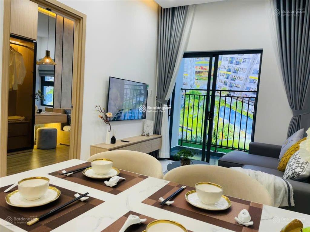 Còn thêm 1 căn nữa cũng ngay tôi đứng tên ở tháp t2b