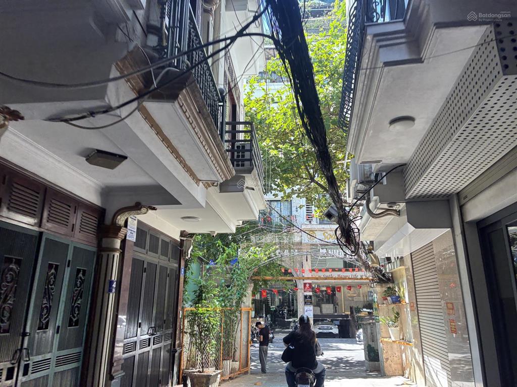 Bán nhà phố ngọc khánhba đìnhdt 60m x 4 tầng ô tô vào nhà dân xây chắc chắn 0987 396 ***