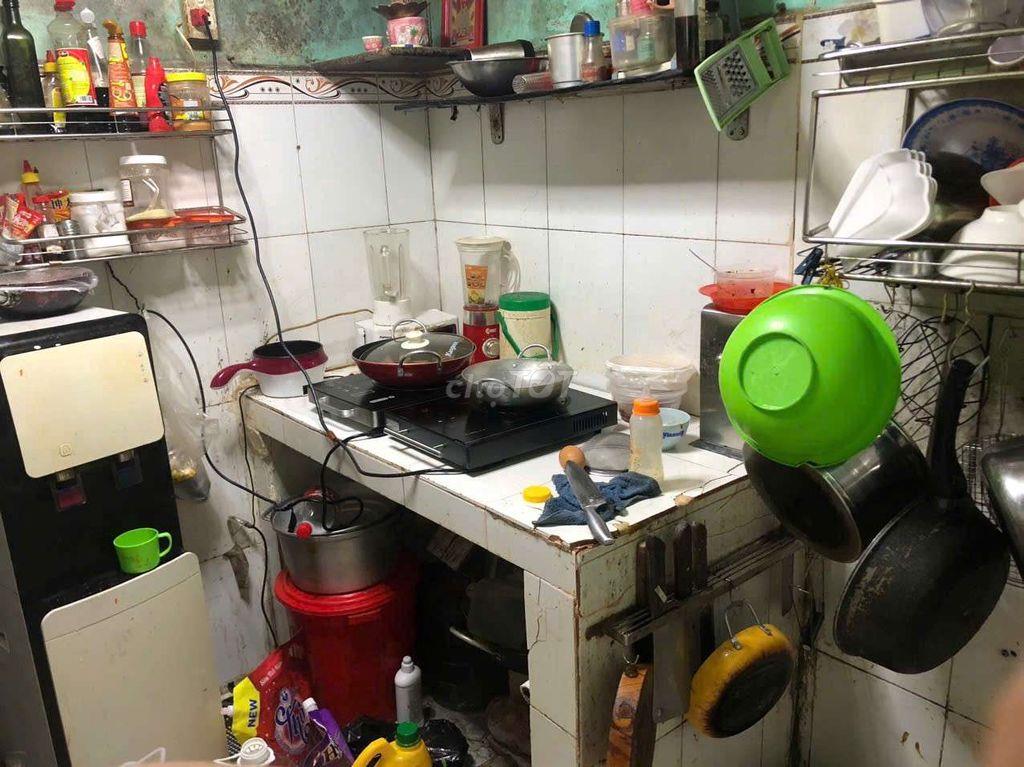 NHÀ GẦN CHUNG CƯ HIMLAM Q6