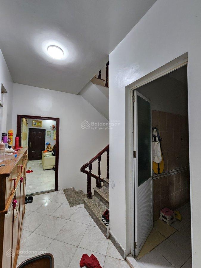 Nhà dân xây lô góc nguyễn quý đức thanh xuân dt=65m 5 tầng mt 5,3m giá 22 tỷ. ô tô đỗ cửa vào nhà.