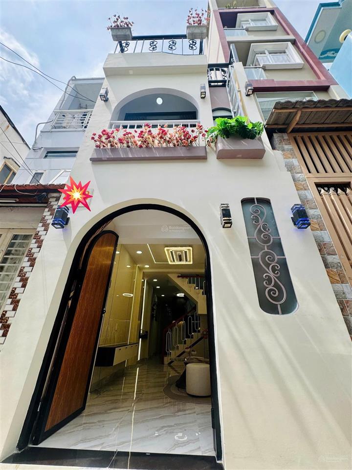 Bán nhà mới full nội thất, 30m2, 2 phòng ngủ chỉ đưa trước 3 tỷ nhận nhà