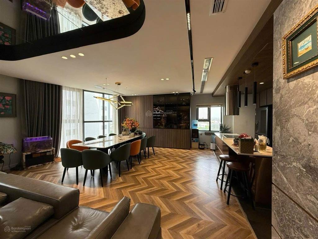 Em cần bán chcc udic riverside 122 vĩnh tuy hai bà trưng, dt 140m 3 ngủ giá chào 10,5 tỷ có tl
