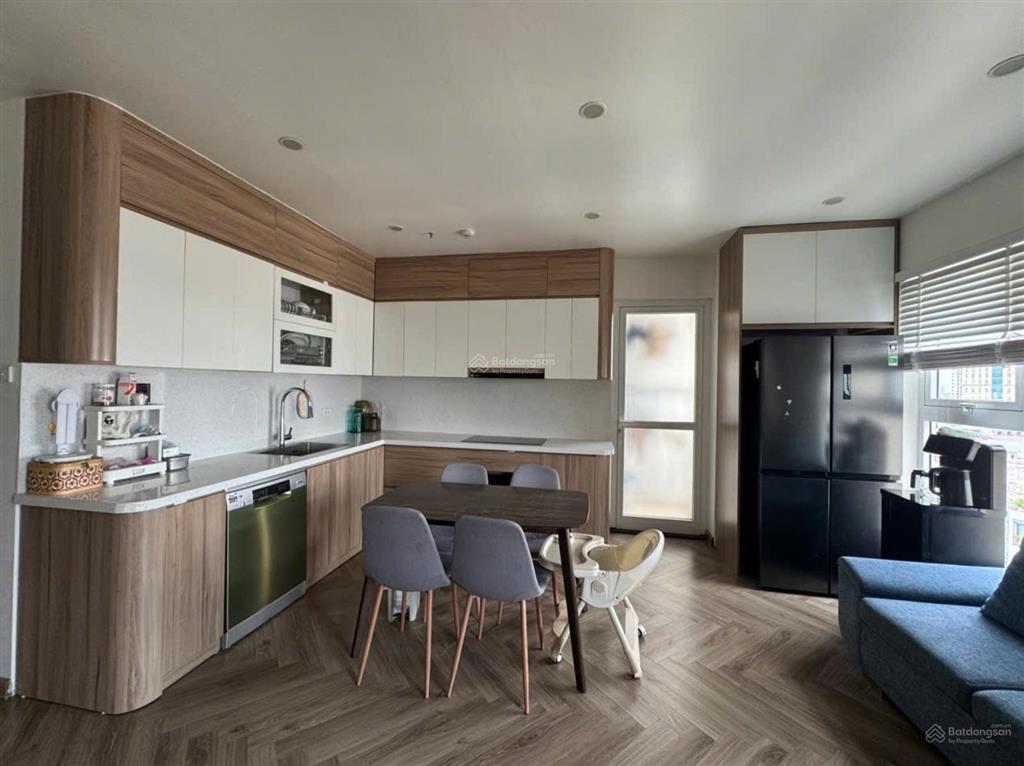 Bán ch 2pn, 90m2 tại berriver jardin long biên, giá 8 tỷ vnd, tầng cao, full nội thất