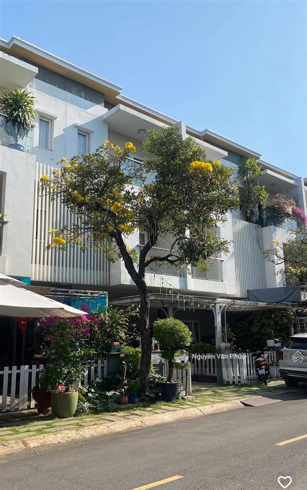 Cần bán gấp nhà phố melosa garden, khang điền. dt 5m*21m=105m2, kc 3 tầng thô. giá bán 10 tỷ tl