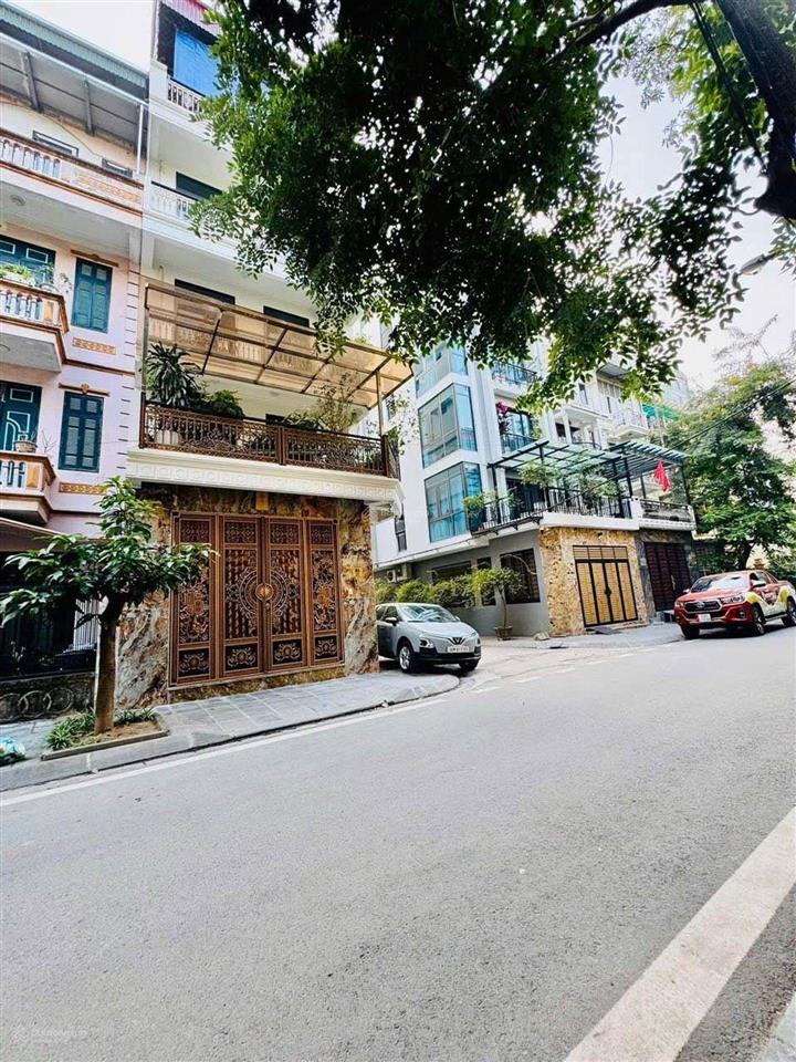 Biệt thự lô góc 3 mặt thoáng, 85m, 5 tầng, thang máy full nội thất