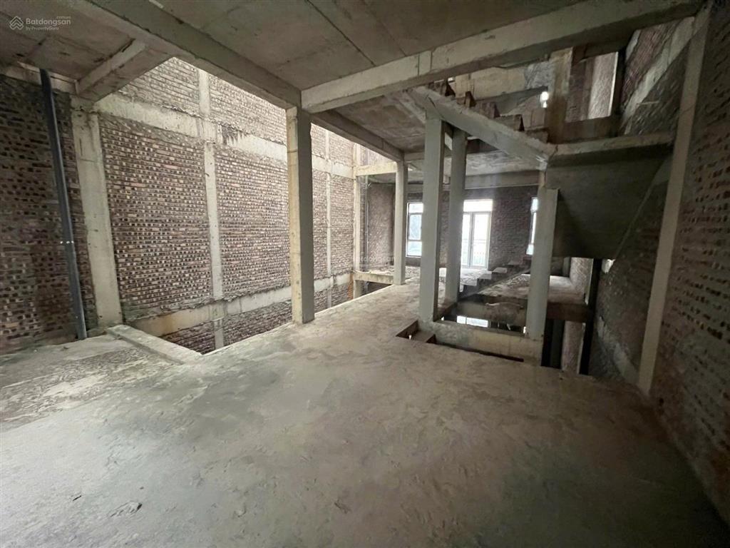 Không ngập, ko lỗi phong thủy, kinh doanh nhộn nhịp đẳng cấp, bán liền kề him lam vạn phúc giá tốt