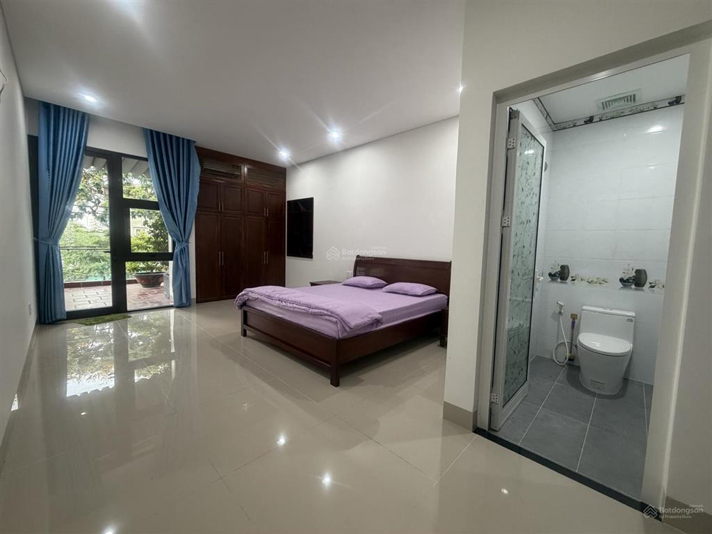 Nhà đẹp 4 tầng ngay biển nguyễn tất thành, sát hồ tùng mậu chỉ 100 tr/m2 giá tốt khu vực