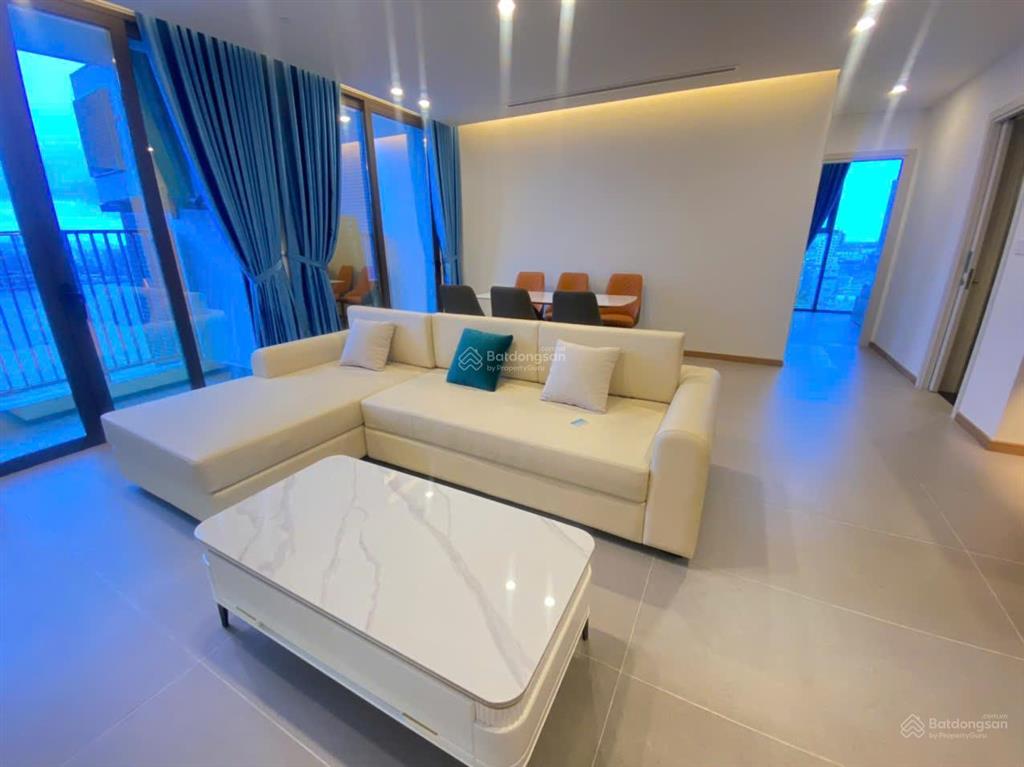 Bán lỗ căn hộ 2pn góc lớn view sông hàn toàn cảnh tttp đang có hđ thuê 35tr/tháng sẵn sổ hồng