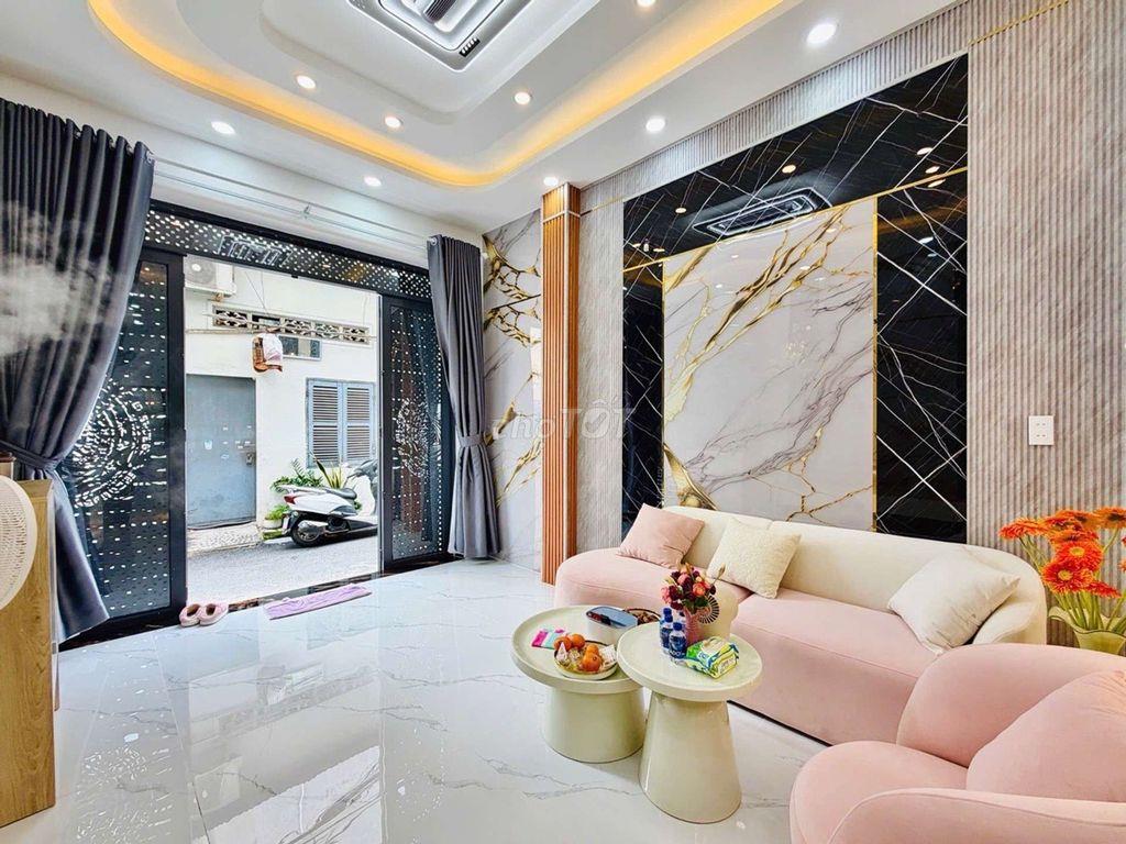 NHỈNH 5 Đ/CÓ PN TRỆT/H.Ô TÔ /3 PN /P.THỜ/35 M2/ P17/NGUYỄN VĂN LƯỢNG