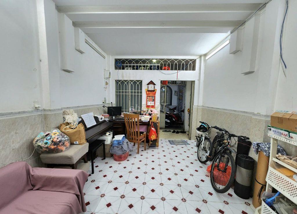 CHÍNH CHỦ CẦN BÁN GẤP NHÀ - 2 TẦNG NƠ TRANG LONG