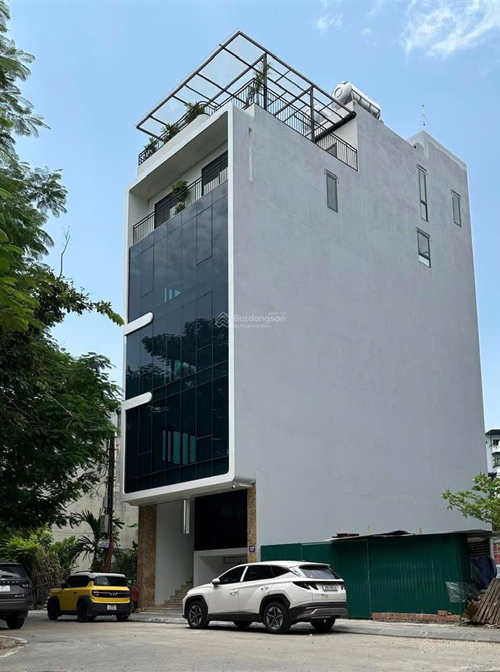 Hiếmbán nhà mới 7 tầng thang máy thông sàn khu phân lô phố cổ linh cạnh aeon mall 100m2 chỉ 38 tỷ