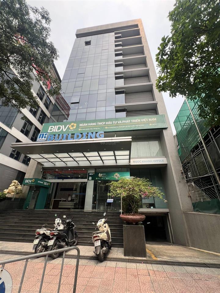 Bán tòa nhà mặt phố nguyễn sơn nguyễn văn cừ, 200m x 11 tầng thang máy, kinh doanh, cho thuê vp