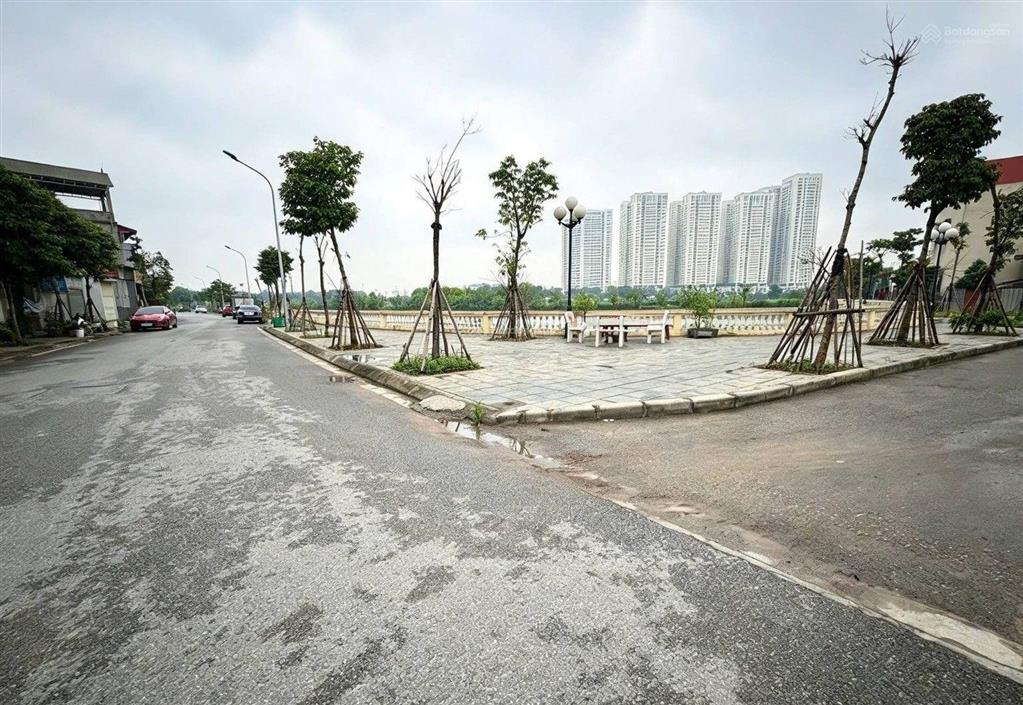 Sát vin cổ loa, nhỉnh 4 tỷ xíu. lại đà đông hội cũ, diện tích 40m2 full thổ cư mặt tiền 4.38m