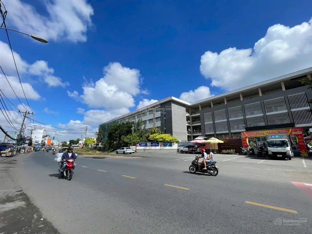 Đất mt đường 6.1 tỷ gần trường dương văn thì lã xuân oai đường oto tránh