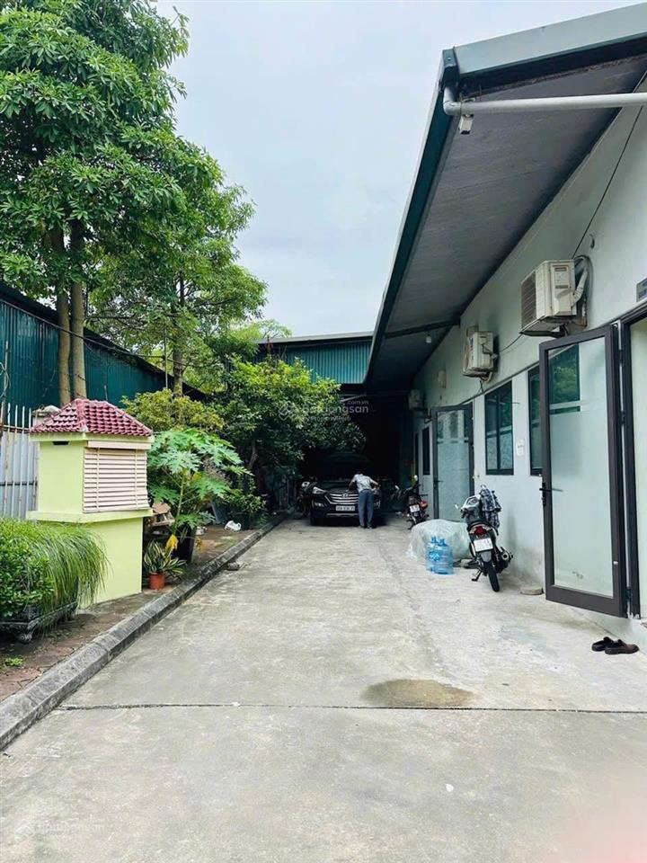 Bán ngay nhà máy 3000 m2 sẵn xưởng, văn phòng cụm cn ngọc sơn, chúc sơn chương mỹ hà nội chính chủ