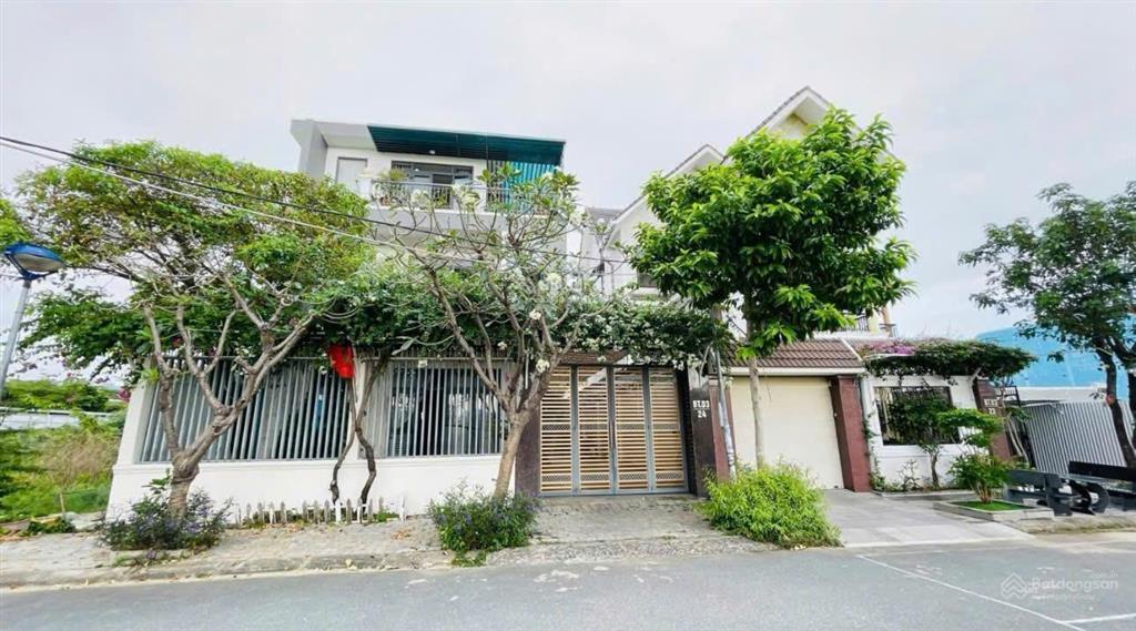 Dinh thự dành cho gia đình đa thế hệ biệt thự thang máy kdt hud phước long a 240m2 sổ chuẩn.