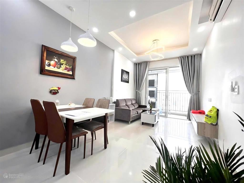 Hottt bán căn 2pn/2wc 75m2 tầng cao view thoáng full nội thất đẹp, chủ đang ở golden mansion 5.650