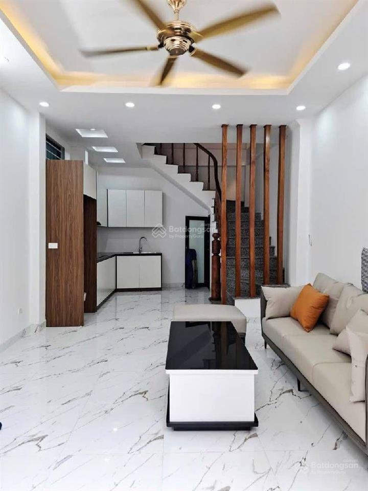 Bán nhà tây mỗ, 33m2 xây mới 5 tầng. ô tô đỗ cửa, dân trí tốt 6,35 tỷ còn thương lượng