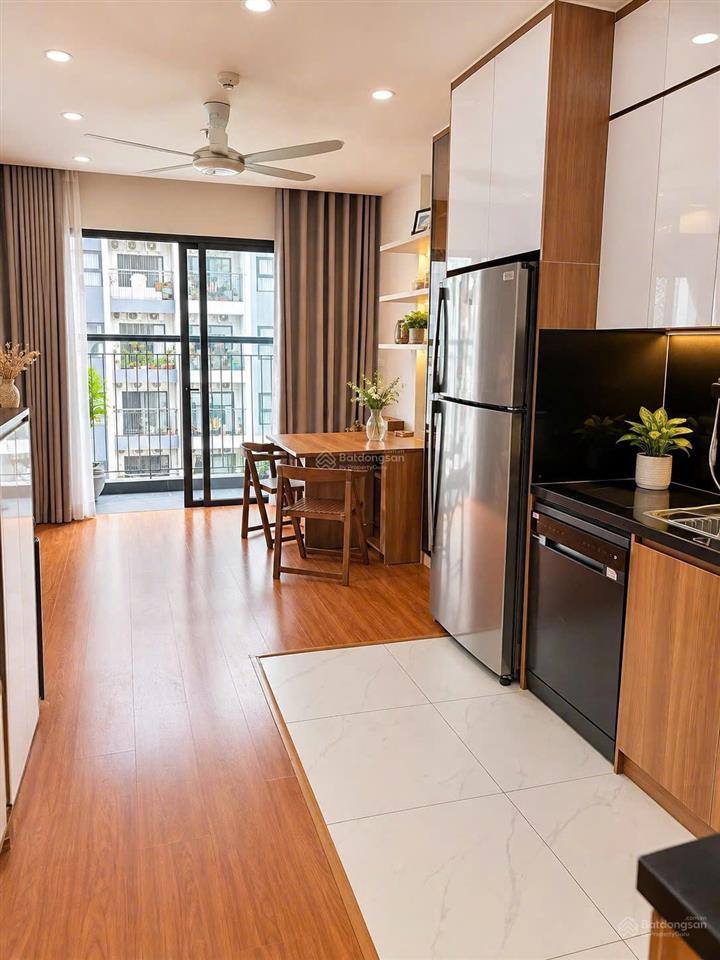 Giá hời phân khu căn 2n2vs +1 rộng 64m2 full đồ gần nhà xe chỉ 4.1 tỷ tại vinhomes smart city