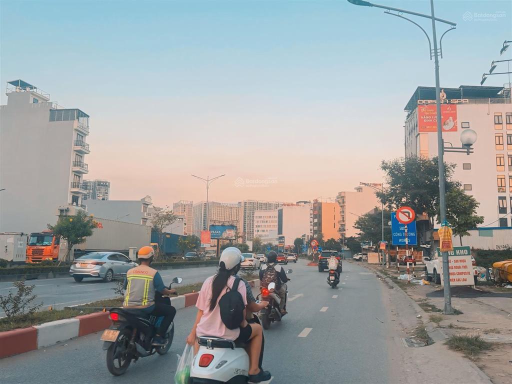 Quanh 7 tỷ có nhà 3 tầng 67m2 mặt đường 60m bùi viện lê chân, bến xe vĩnh niệm, aeon mall, vinmex