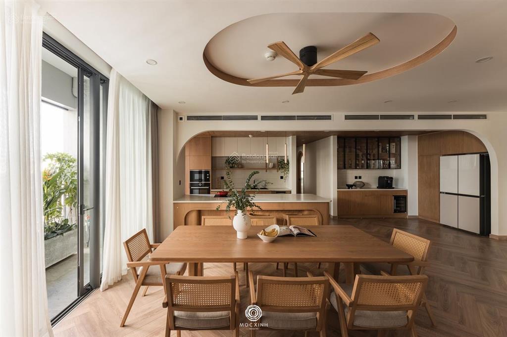 Bán nhanh căn 6 ngủ 4 vệ sinh 252m2, ban công đông nam view phạm hùng, tầng trung đẹp, sổ đỏ