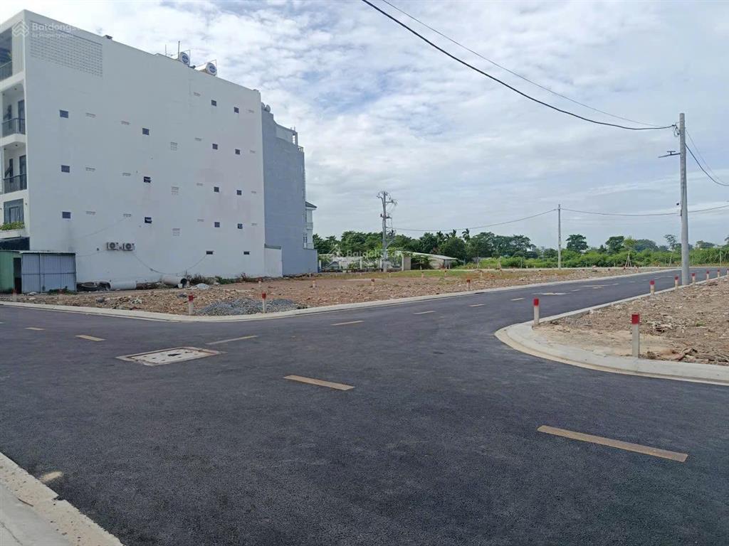 Cần bán gấp lô góc 2 mặt tiền hẻm 154 đường vườn lài giá 7,4 tỷ diện tích 4,5 x 17,3m