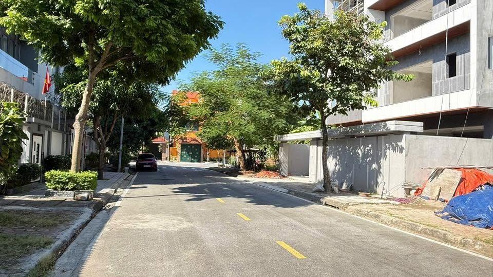 Bán 2 lô liền nhau khu biệt thự Trường An, ph Thanh Bình, TP HD, 208m2 x 2 lô, mt 13m x 2 lô