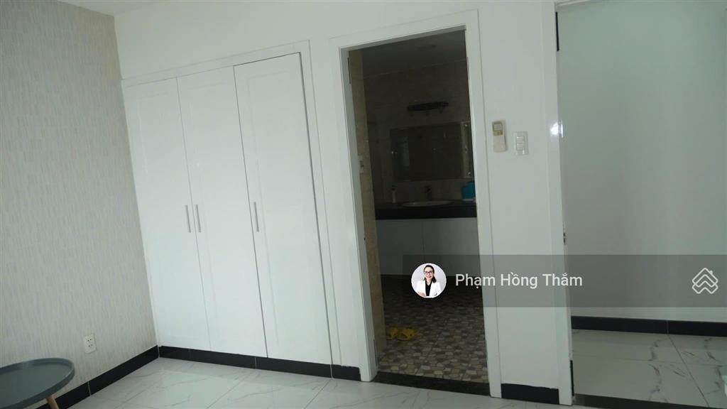 Bán ch giai việt duplex thông tầng, view hồ bơi, dt 215m2, 5pn, 4wc, sh, giá 7.5 tỷ. 0933 888 ***