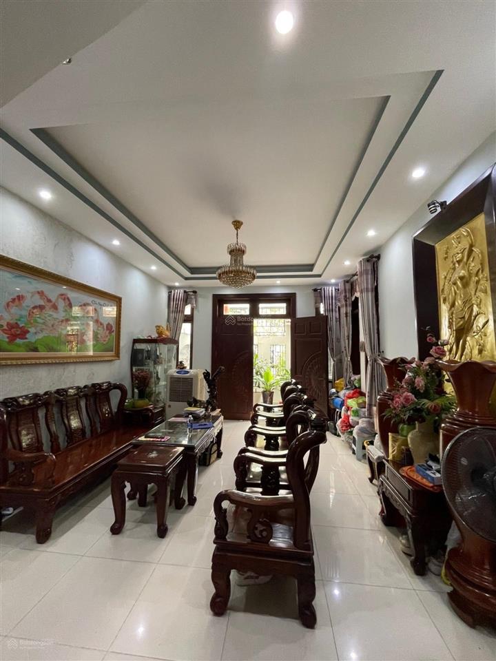 Biệt thự mini, gần bến xe q8, 152m2, nhỉnh 11 tỷ, 8pn, 3 tầng, hàng xóm doanh nhân, việt kiều
