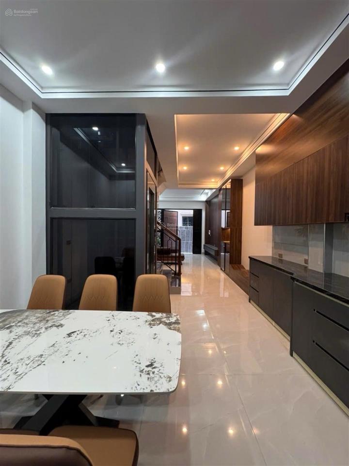 Siêu phẩm thạch bàn, chỉ 8.x tỉ, 50m2, nhà 5 tầng thang máy