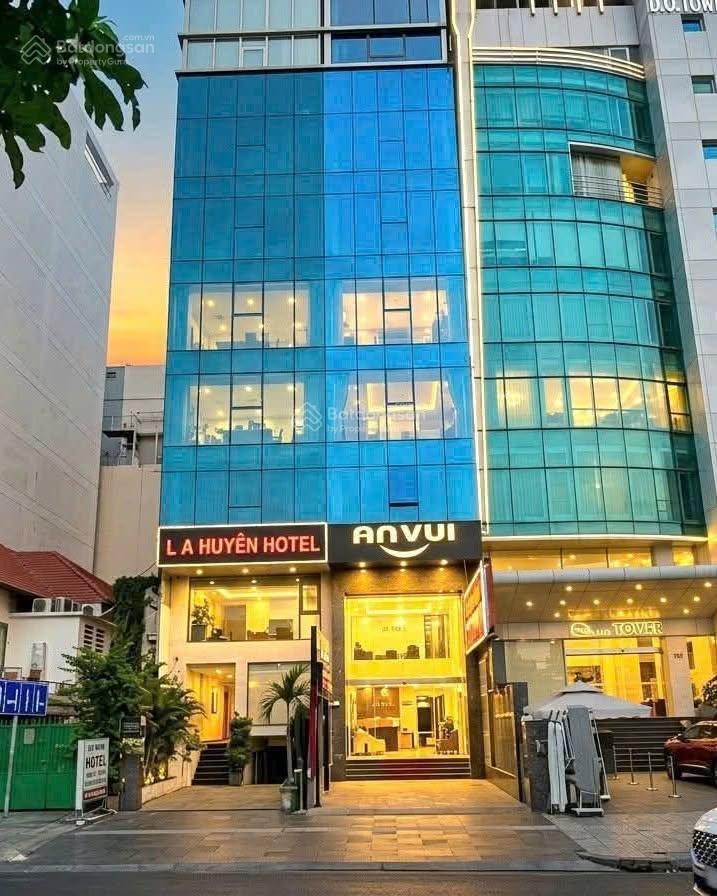 Siêu phẩm!! mặt tiền sát tôn đức thắngvinhome goldendt 5,7x16mkc 6 tầnghđt 100trgiá 24 tỷ