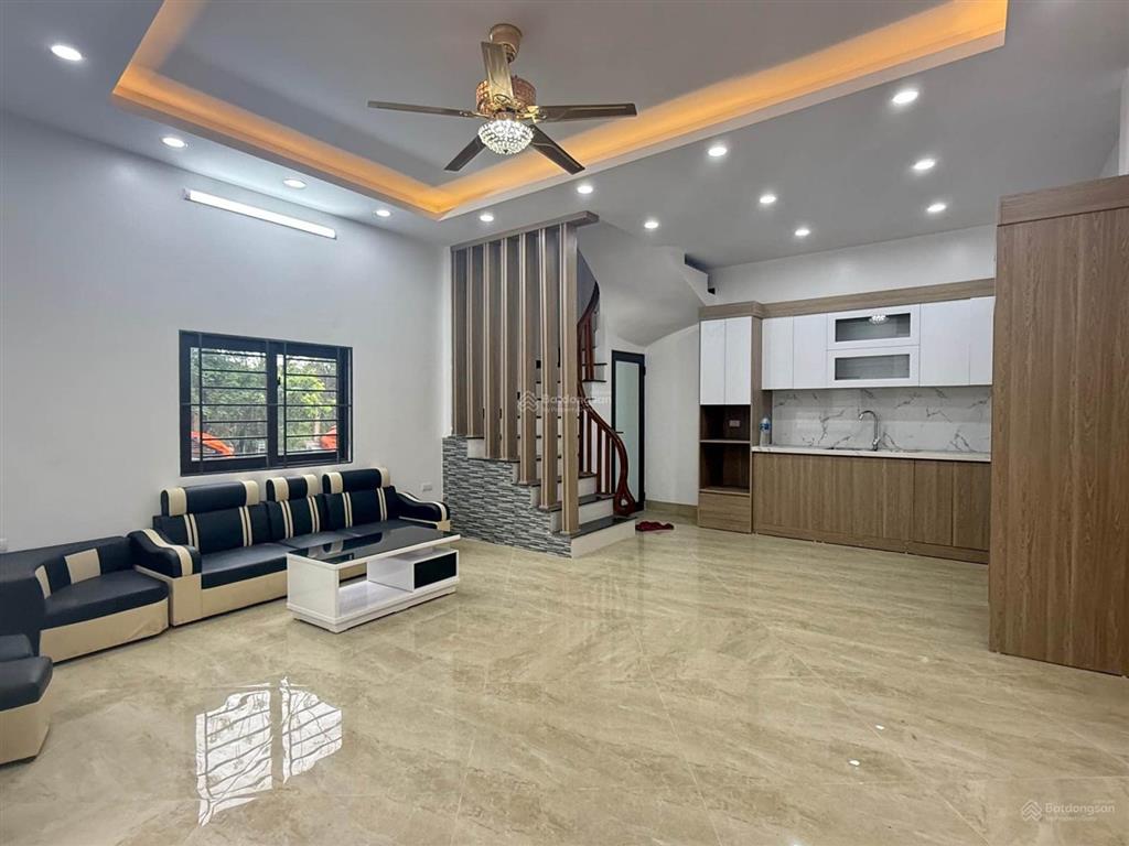 Nhà 4 tầng đẹp ở ngay dt 40m2 | thoáng trước sau | gần phố, tiện ích đủ đầy