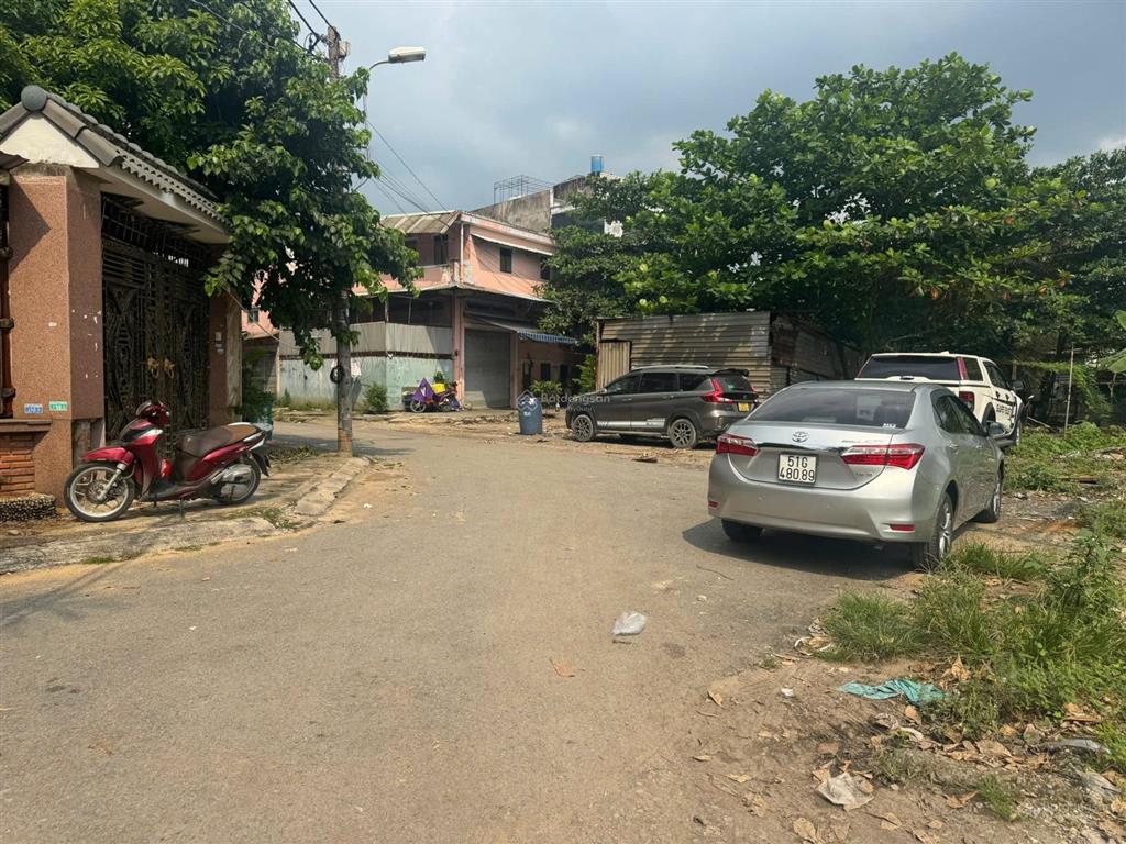 Quá hot! đất thổ xây cao 9699m2 tây lân, bình tân. 75x129m. quá rẻ ~ 24tr/m2. giá 240 tỷ gấp bán!