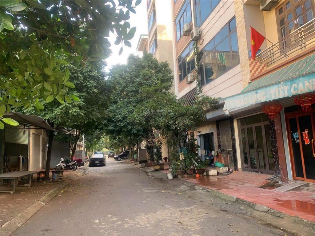 Siêu rẻ 9,5 tỷ 50m đối diện kđt park city phân lô vỉa hè 3 ô tô tránh