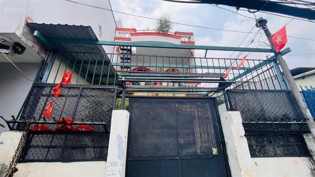 Metro văn thánh 60m2 5x14 hẻm xe hơi 4 căn ra mặt tiền
