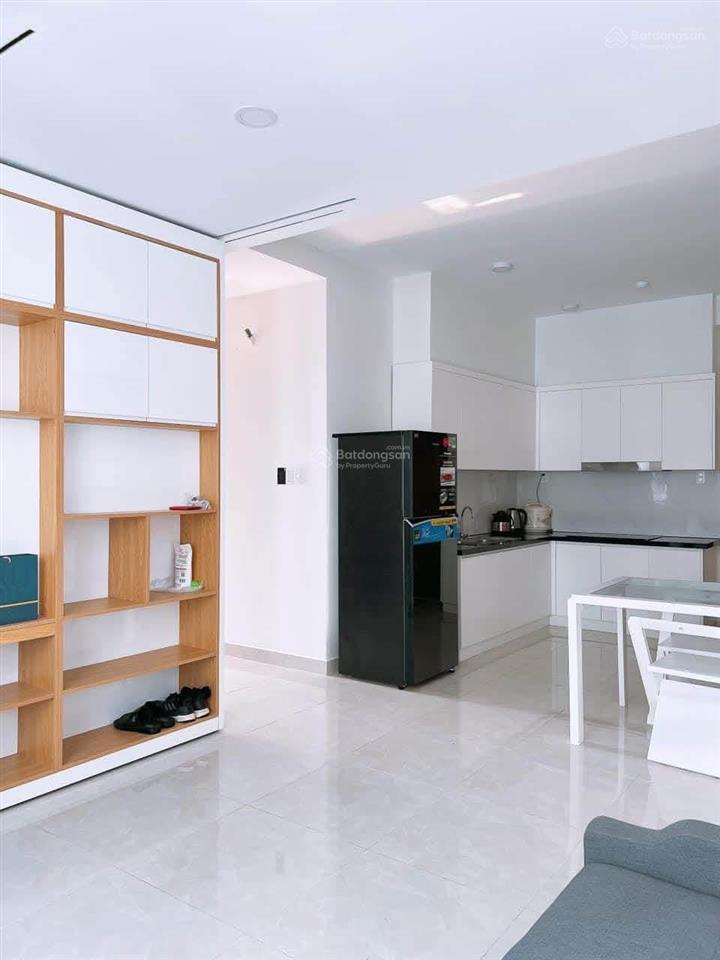 Cần bán căn góc 2 view 3pn 3wc sài gòn intela giá 2,75 tỷ bao thuế phí lầu 9