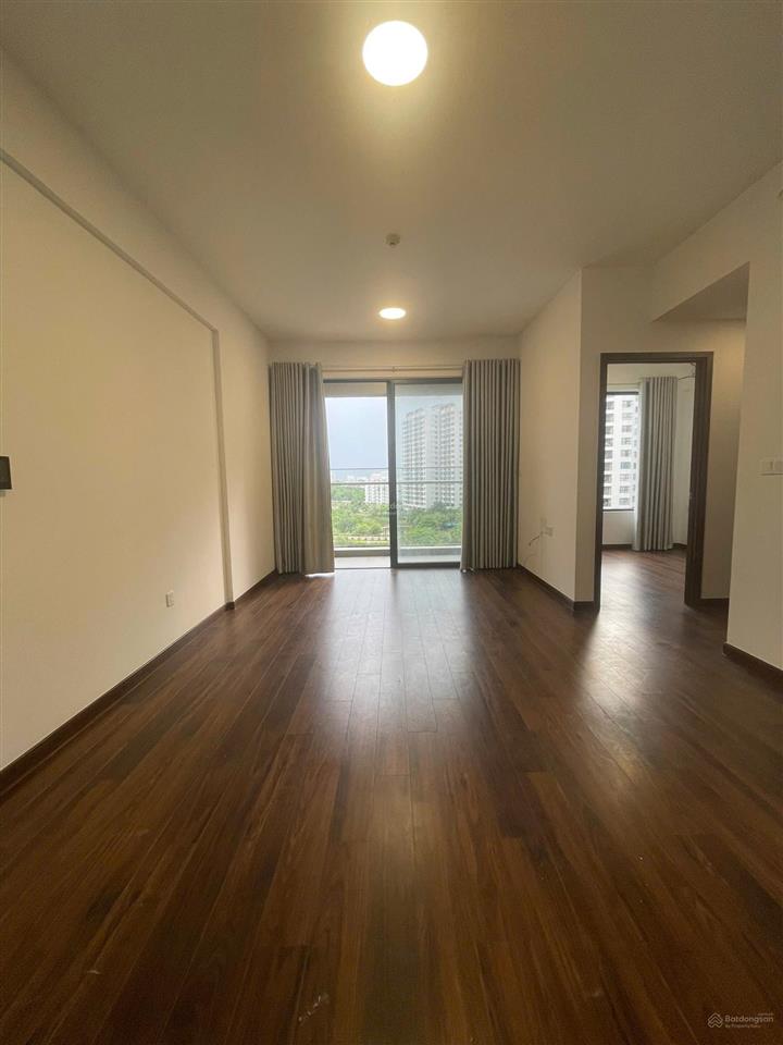 Cần bán gấp căn hộ flora mizuki 80m2 2pn/2wc giá 4.3 tỷ full thuế phí. 0936 894 *** minh thanh