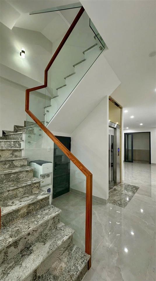Mặt tiền Phạm Hùng giáp Quận 5 ngang 6m bề thế Tặng Nội Thất - 0931172218