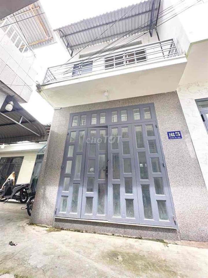 BÁN NHÀ NGAY TRUNG TÂM NINH KIỀU