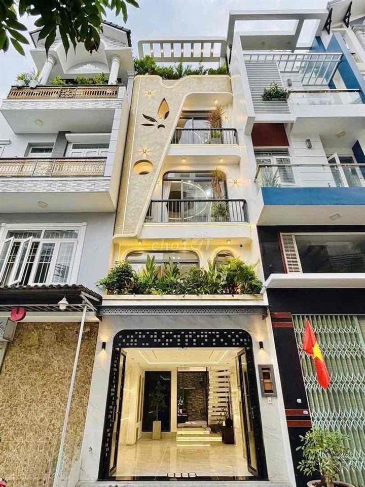 nhà tân bình 4 phòng ngủ có thang máy