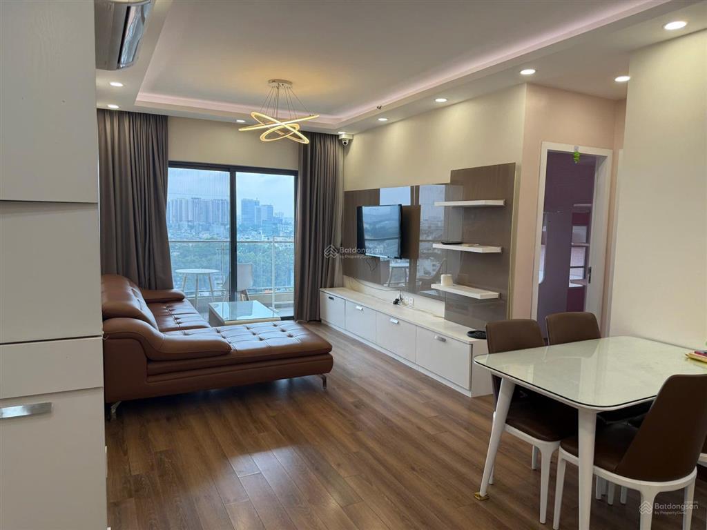Chính chủ bán căn hộ 4 pn view sông sài gòn đang cho thuê 32 triệu/tháng.