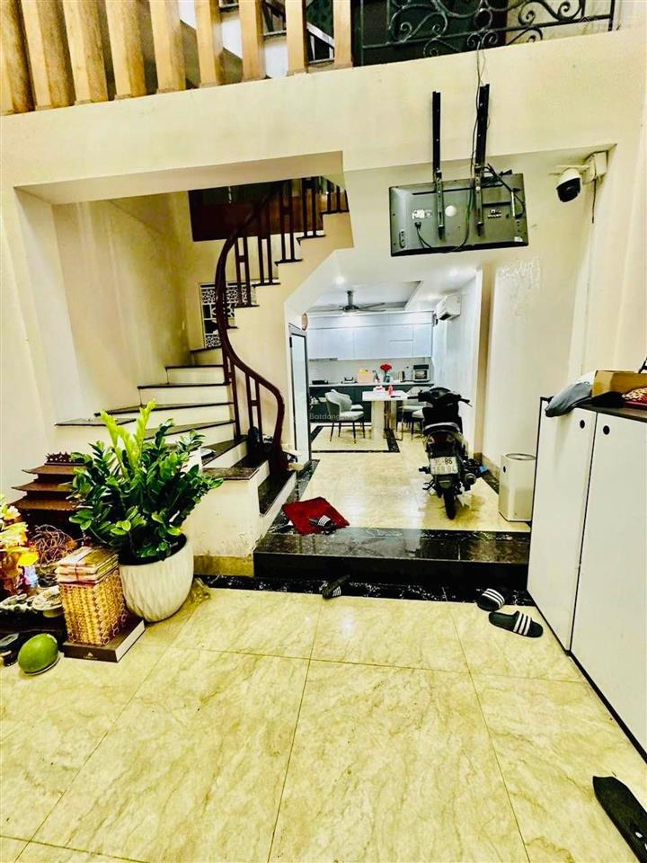 10 tỷ hơn xíubán nhà phố lương yên q.hbtlô góc nhà đẹpngõ thông gần phố45m26 tầng5pn ( có tl)
