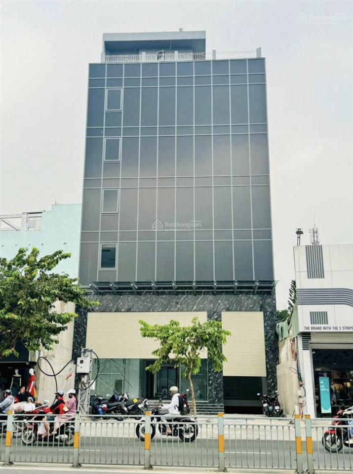 Bán nhà riêng, 205 m², Quận 10